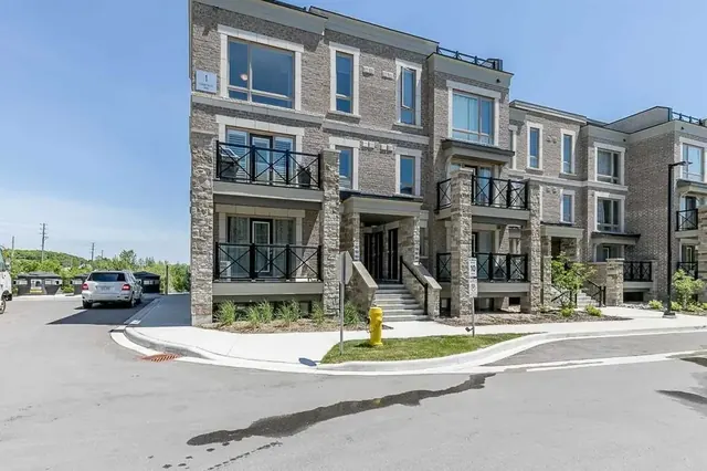 Property exterior of 1 Gable Hurst Way
