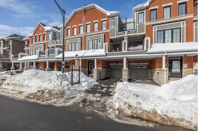 Property exterior of 165 Keppel Circle