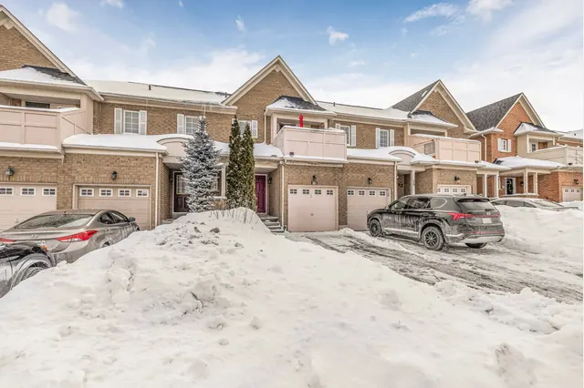 Property exterior of 18 Palisades Court