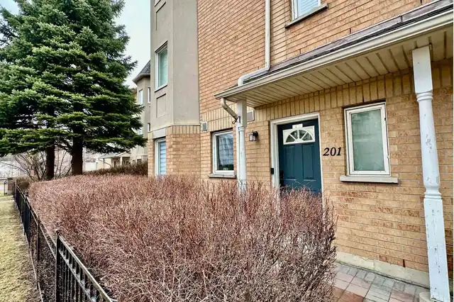Building exterior of 28 Rosebank Drive