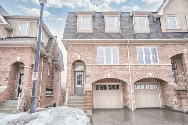 Property exterior of 33 Reevesmere Lane