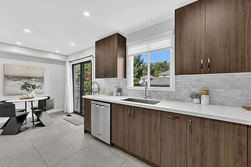 Kitchen reverse